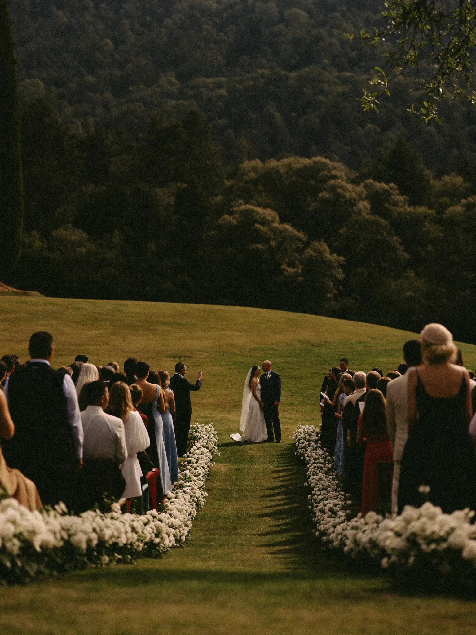The vows — Garden ceremony, Tuscany